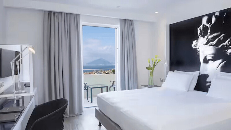 King Superior Sea View Room 